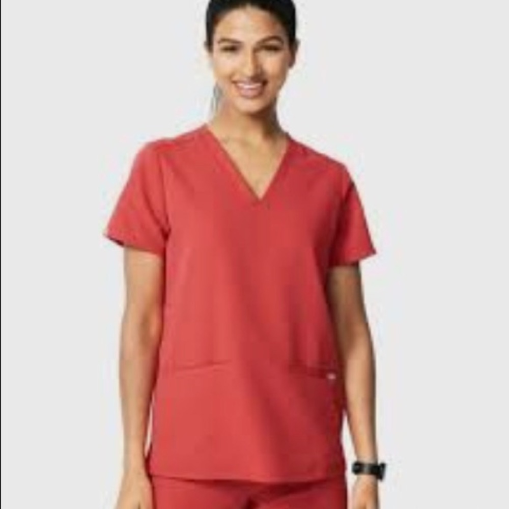 Figs Small clay 3 pocket scrub top